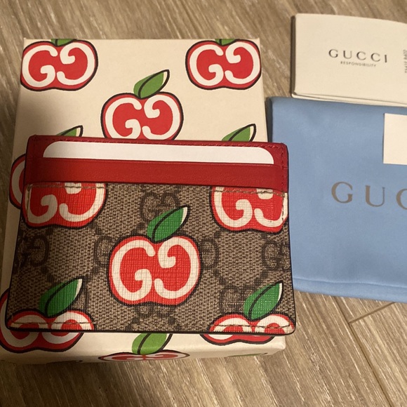 Gucci Card Holder - Picture 6 of 6
